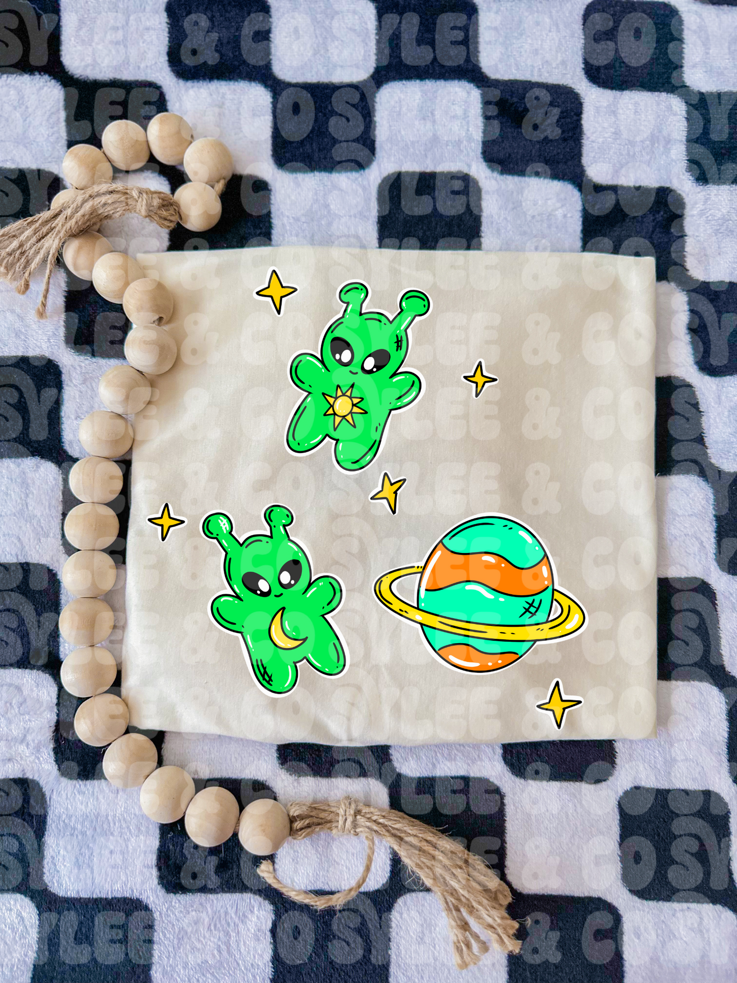 Alien Friends Tee